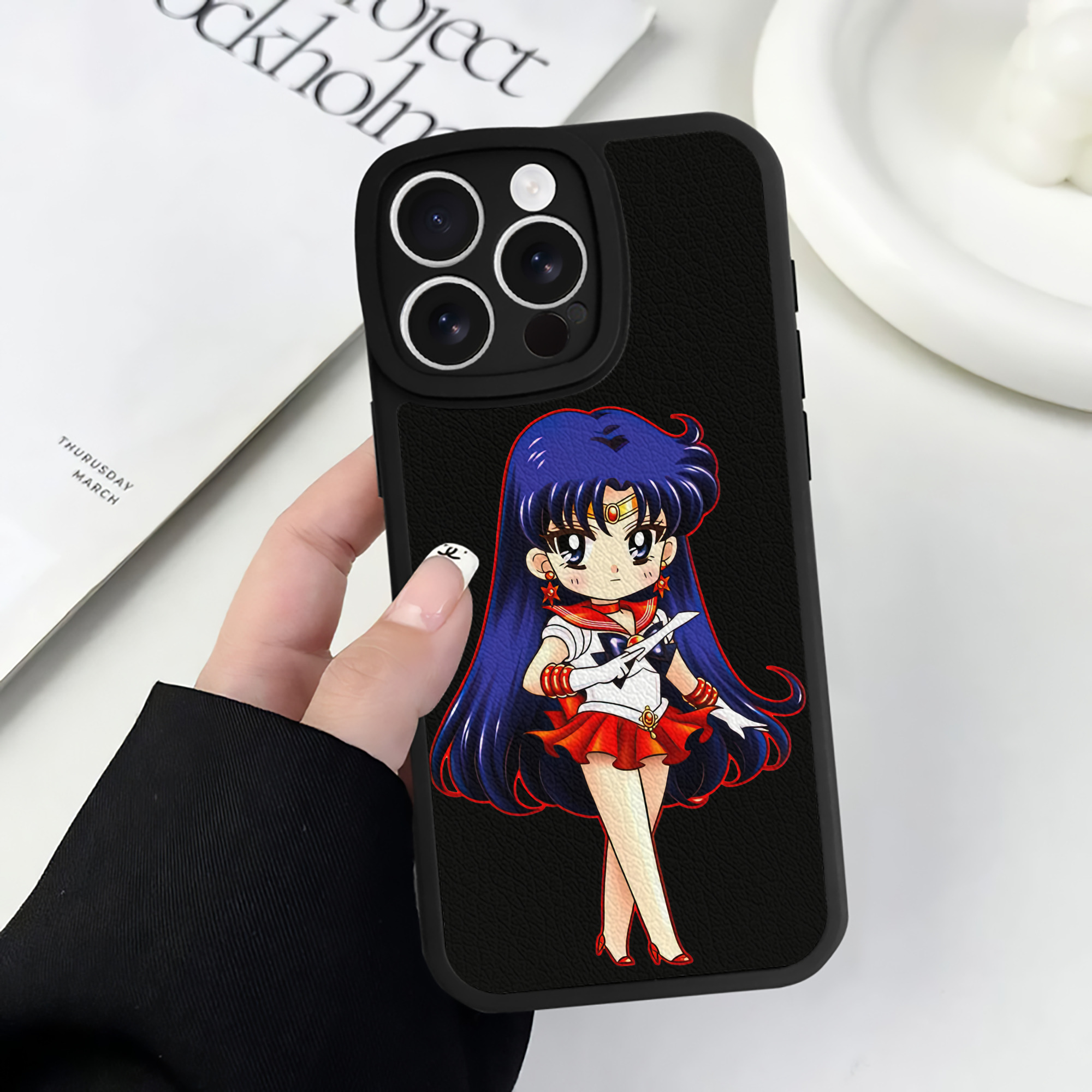 （画像用） 美少女戦士セーラームーン 火野レイ ひの レイ Sailor Moon Hino Rei （セーラーマーズ,Sailor Mars） 【iPhone 16シリーズ対応】シリコンスマホケース（レザー調） 材質：シリコン